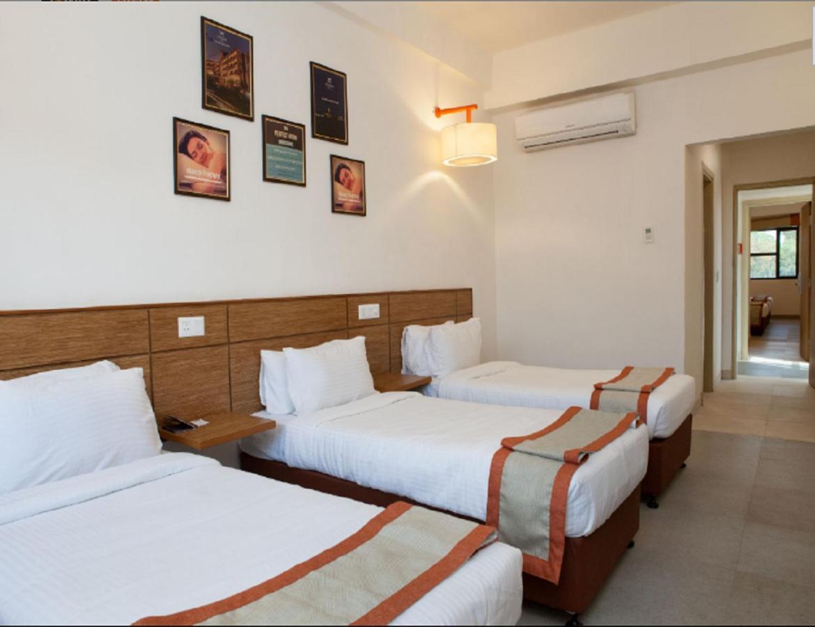 Max Hotels Allāhābād Junction Eksteriør bilde