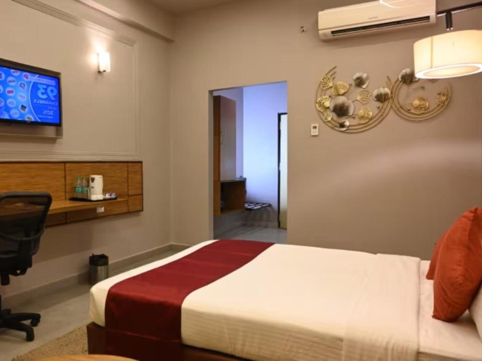 Max Hotels Allāhābād Junction Eksteriør bilde