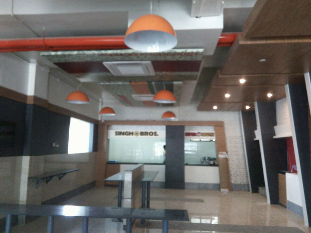 Max Hotels Allāhābād Junction Eksteriør bilde
